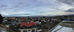 Punta Arenas - im Hintergrund ist schon Feuerland zu sehen