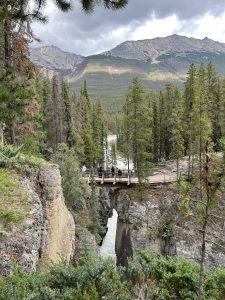 Upper Sunwapta Falls