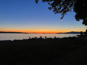 Sonnenuntergang am English Bay Beach